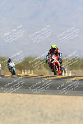 media/Oct-20-2024-CVMA (Sun) [[d4a3dff211]]/Race 9-Formulw LW Twins SHOOTOUT/